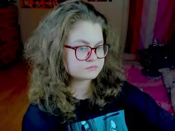 Watch sashy_way performing live on BoomCams free cam network