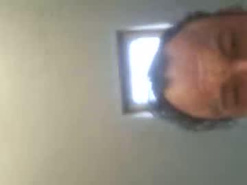 Watch satanas211086 performing live on BoomCams free cam network