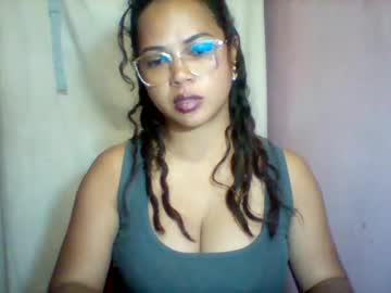 Watch sayah_69 performing live on BoomCams free cam network