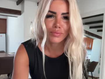 Watch secretlore performing live on BoomCams free cam network