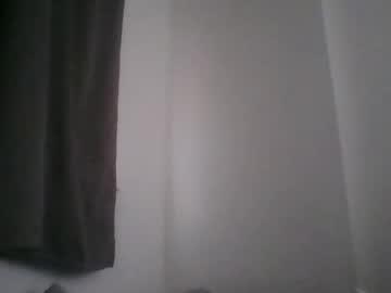 Watch secrets333 performing live on BoomCams free cam network