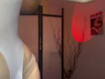 Watch secrettapee performing live on BoomCams free cam network