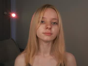 Watch seebunny performing live on BoomCams free cam network