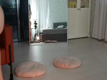 Watch seeunexttime performing live on BoomCams free cam network