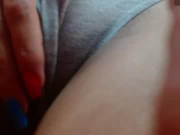 Watch seleny_fitness performing live on BoomCams free cam network