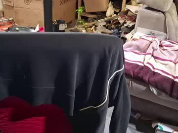 Watch selfsuck_master69 performing live on BoomCams free cam network