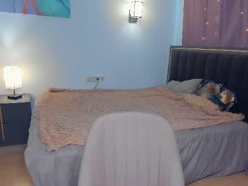 Watch seltin_love performing live on BoomCams free cam network
