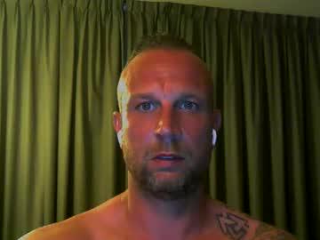 Watch sence08 performing live on BoomCams free cam network