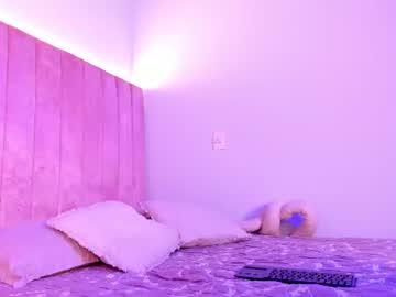 Watch serena_gray1 performing live on BoomCams free cam network