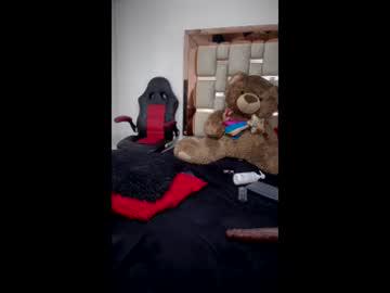 Watch serena_willow_ performing live on BoomCams free cam network