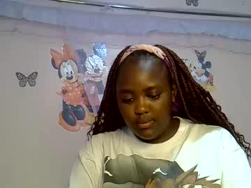 Watch sexxykaree performing live on BoomCams free cam network