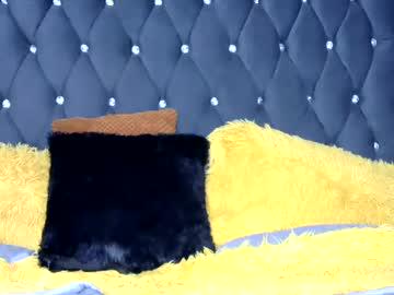 Watch sexy_zainaa performing live on BoomCams free cam network