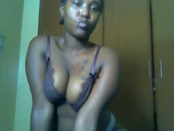 Watch sexydolly16 performing live on BoomCams free cam network
