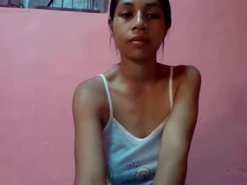 Watch sexyjolie586 performing live on BoomCams free cam network
