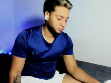 Watch sexymen698 performing live on BoomCams free cam network