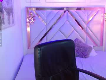 Watch sharllote_ performing live on BoomCams free cam network