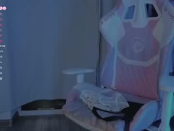 Watch shellyboom performing live on BoomCams free cam network