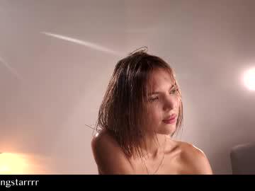 Watch shiningstarrr performing live on BoomCams free cam network