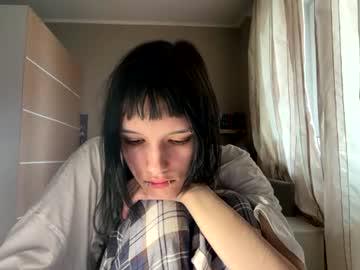 Watch shirakranendonk performing live on BoomCams free cam network