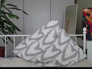 Watch shyevaa performing live on BoomCams free cam network