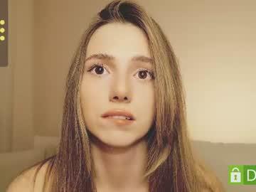 Watch shypeachmaru performing live on BoomCams free cam network