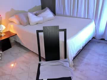Watch siamilff performing live on BoomCams free cam network