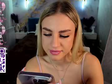 Watch silen_tori performing live on BoomCams free cam network