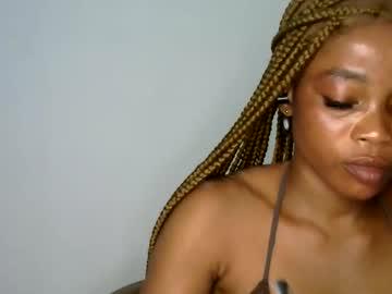 Watch silm_baddie14 performing live on BoomCams free cam network