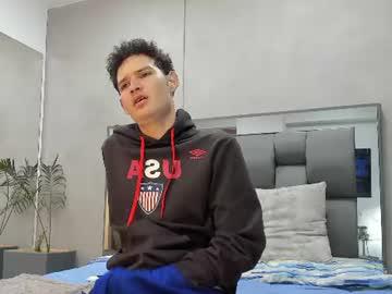 Watch simeon_krayen performing live on BoomCams free cam network