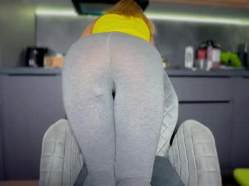 Watch simply_sasha performing live on BoomCams free cam network