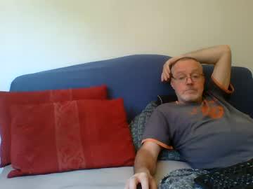 Watch sirdon83 performing live on BoomCams free cam network