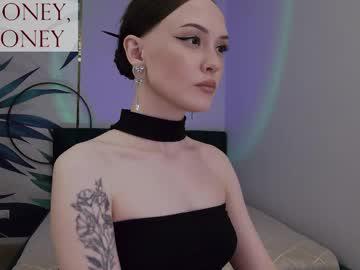 Watch sirenaswhisper performing live on BoomCams free cam network