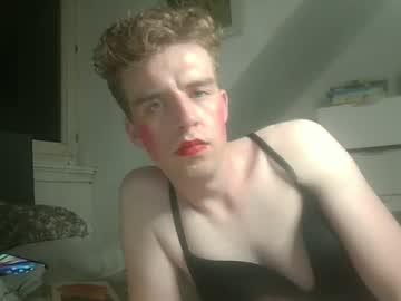 Watch sissyslut22jr performing live on BoomCams free cam network