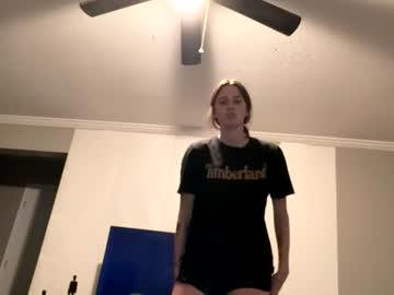 Watch skinnyangel21 performing live on BoomCams free cam network
