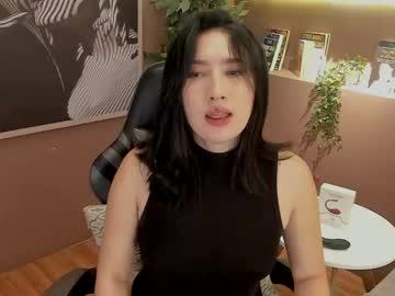 Watch skyylee_ performing live on BoomCams free cam network