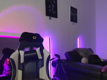 Watch sleeperly performing live on BoomCams free cam network