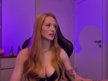 Watch smilee_girl performing live on BoomCams free cam network