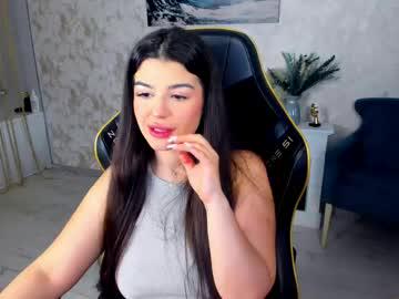 Watch snowingwinter performing live on BoomCams free cam network