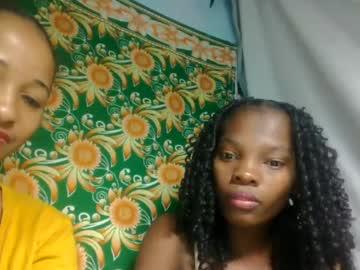 Watch soaazaaza performing live on BoomCams free cam network