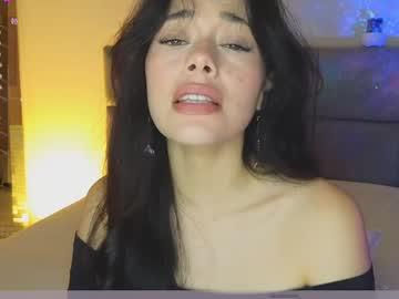 Watch soffimoon_ performing live on BoomCams free cam network