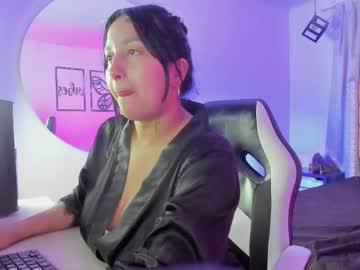 Watch sofia_klarck performing live on BoomCams free cam network