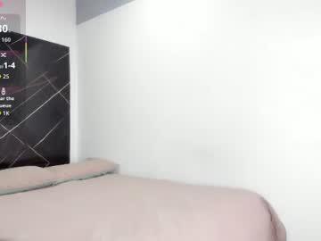 Watch sofia_moonn performing live on BoomCams free cam network