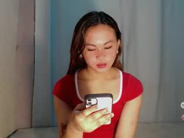 Watch sofia_sweetheart18 performing live on BoomCams free cam network