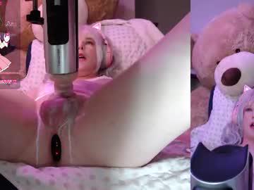 Watch sofidoll69 performing live on BoomCams free cam network