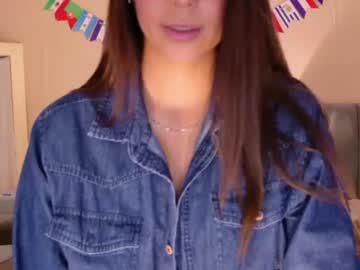 Watch sophia_1208 performing live on BoomCams free cam network