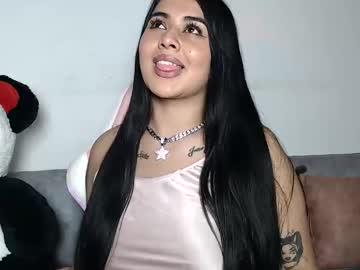 Watch sophia_dazza398 performing live on BoomCams free cam network