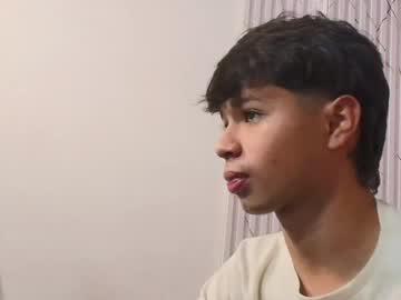 spark_tay live performer - Men Cute Italian cams background overlay