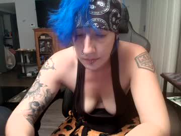 Watch spookyqueen69 performing live on BoomCams free cam network