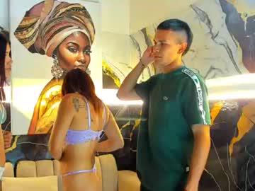 Watch stangirls_x performing live on BoomCams free cam network