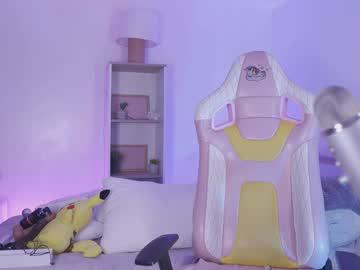 Watch starwitch_ performing live on BoomCams free cam network